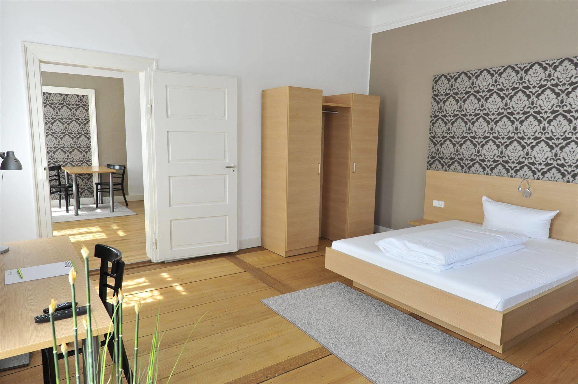 Campuszwei - Hotel & Boardinghouse لودفيغسبرغ المظهر الخارجي الصورة