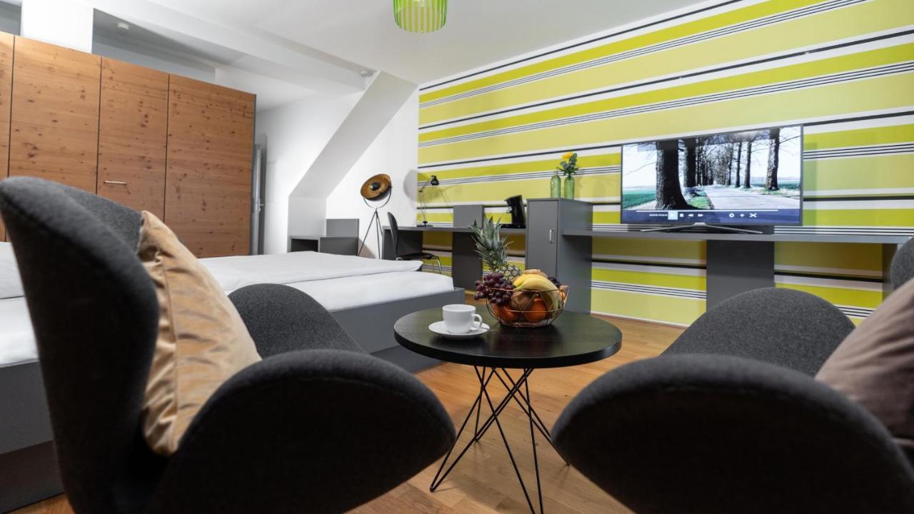 Campuszwei - Hotel & Boardinghouse لودفيغسبرغ المظهر الخارجي الصورة